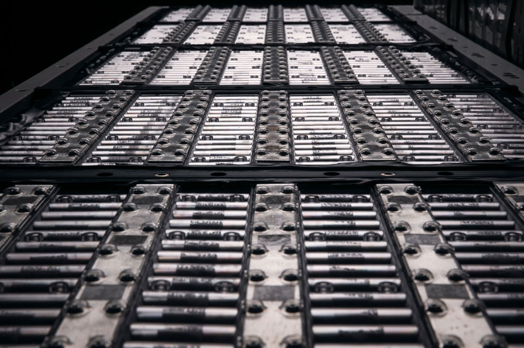 EVs Battery System Design: Pack Assembly, Thermal Management, BMS & Integration